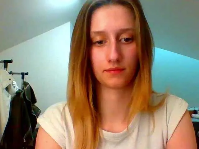 Live sex webcam photo for LUNAdream #290841473