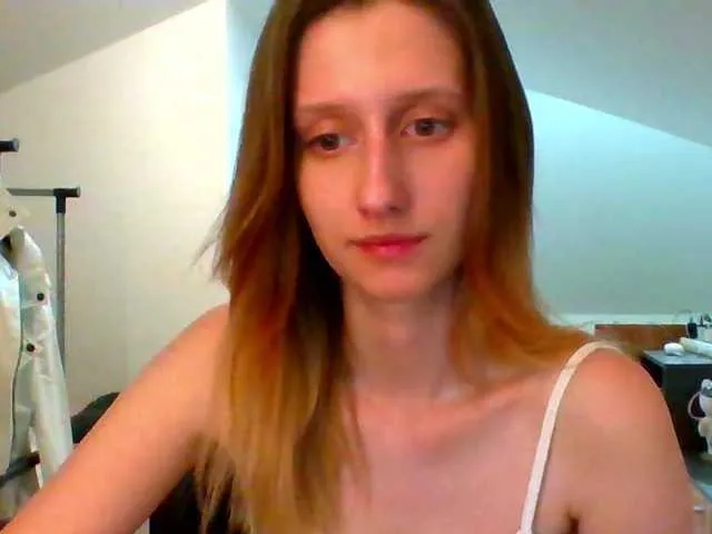 Live sex webcam photo for LUNAdream #290952394