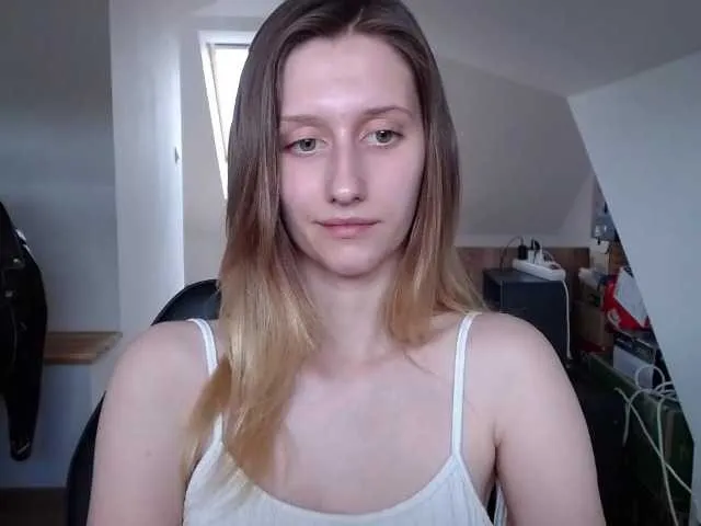 Live sex webcam photo for LUNAdream #291111886