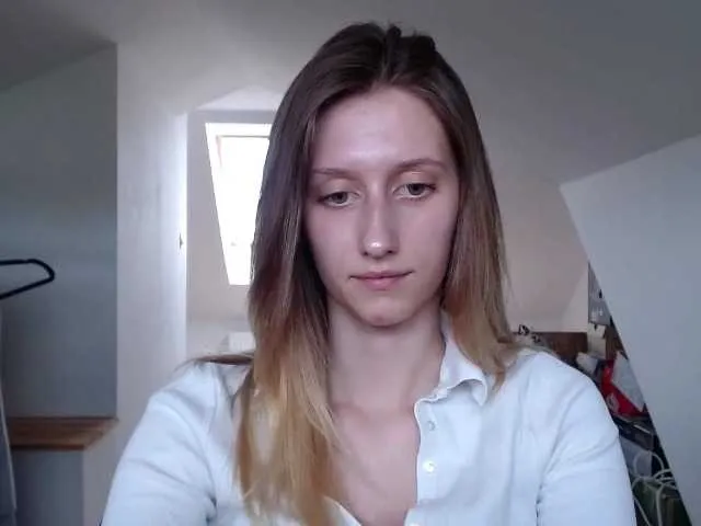 Live sex webcam photo for LUNAdream #291131174