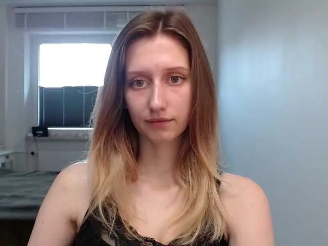 Live sex webcam photo for LUNAdream #291283804