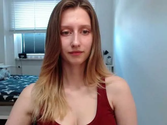 Live sex webcam photo for LUNAdream #291364944