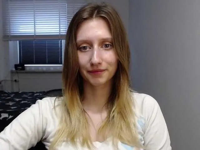 Live sex webcam photo for LUNAdream #291384132