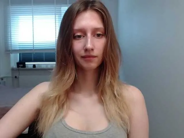 Live sex webcam photo for LUNAdream #291505294