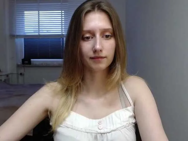 Live sex webcam photo for LUNAdream #291522498