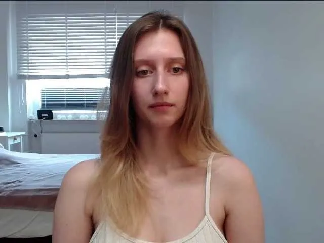 Live sex webcam photo for LUNAdream #291534623