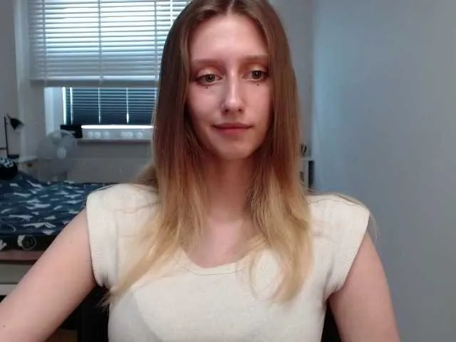 Live sex webcam photo for LUNAdream #291569009