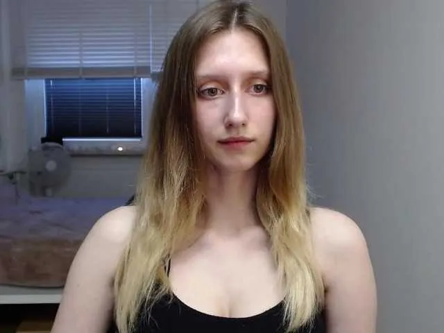 Live sex webcam photo for LUNAdream #291603662