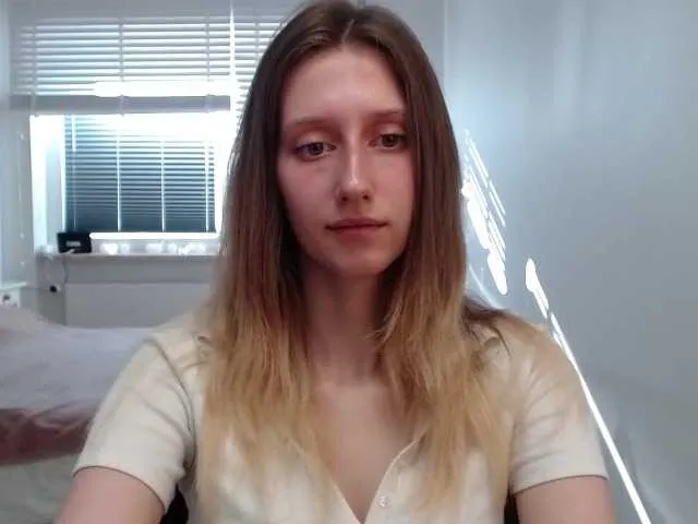 Live sex webcam photo for LUNAdream #291633017