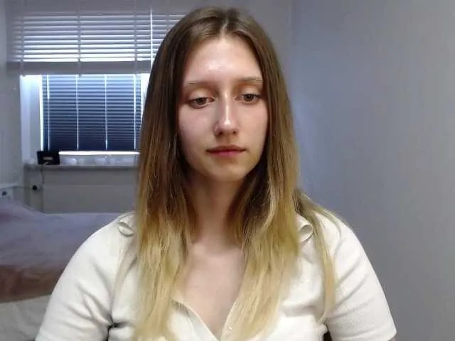 Live sex webcam photo for LUNAdream #291634351