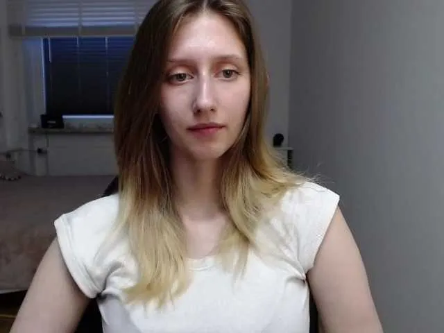 Live sex webcam photo for LUNAdream #291649933