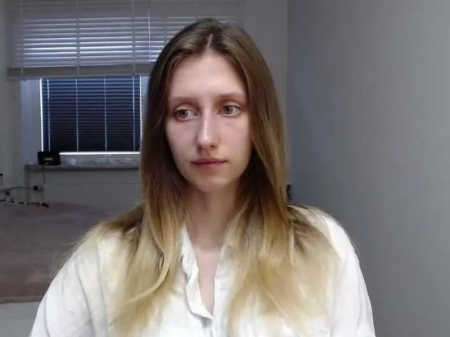 Live sex webcam photo for LUNAdream #291756995