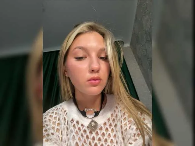 Live sex webcam photo for LUST-7-11-7 #275480975