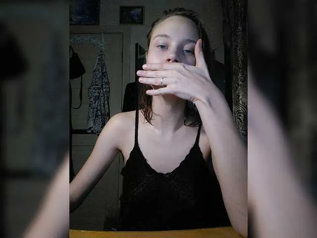 Live sex webcam photo for LaSnail #272342976