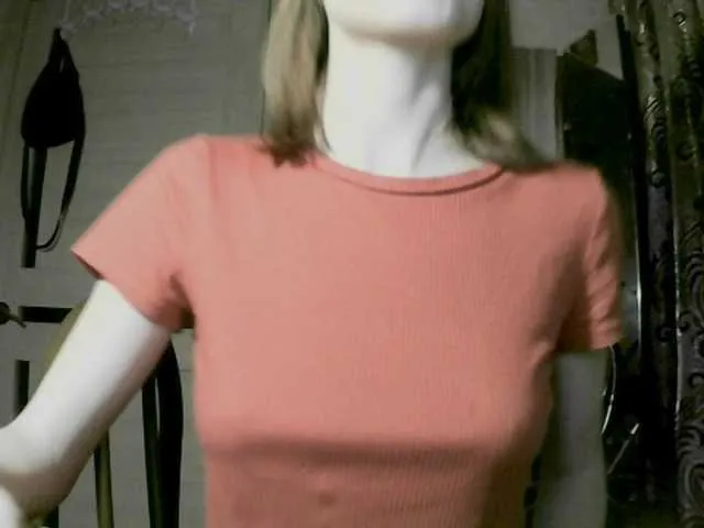 Live sex webcam photo for LaSnail #272656073