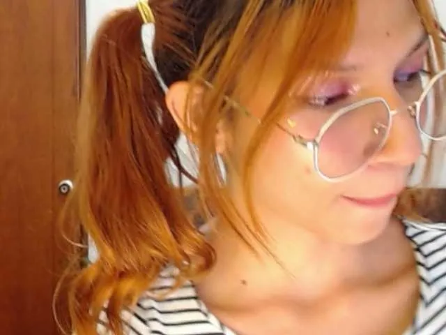 Live sex webcam photo for Laazulyy #272921632