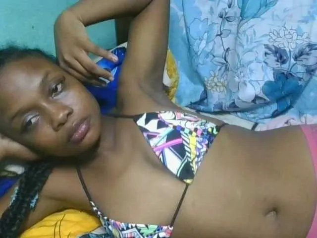 Live sex webcam photo for Labella204 #290336352
