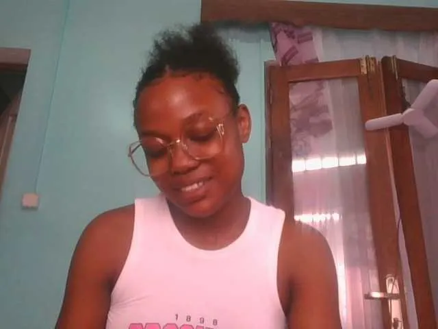 Live sex webcam photo for Labella204 #290786077
