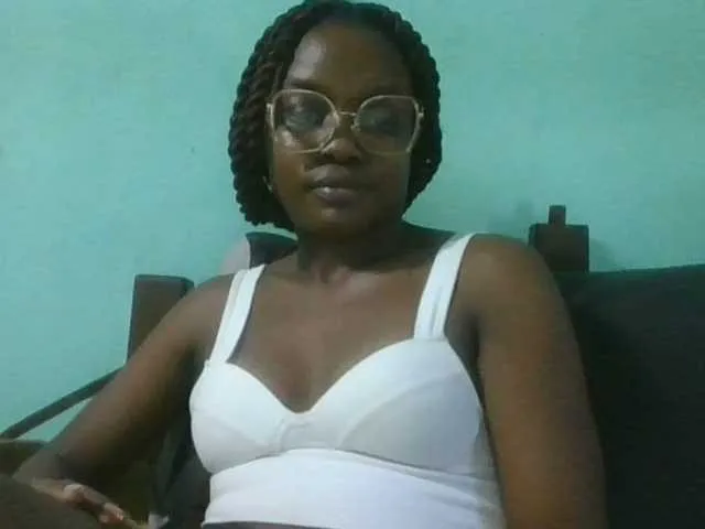 Live sex webcam photo for Labella204 #290925239