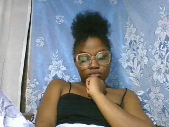 Live sex webcam photo for Labella204 #291273468