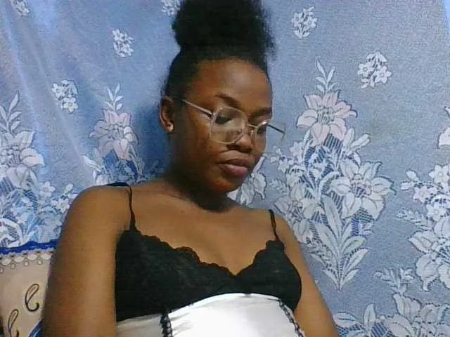 Live sex webcam photo for Labella204 #291354495