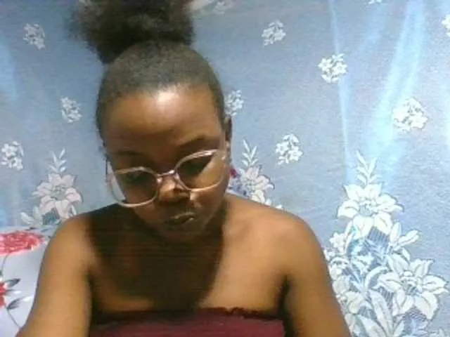 Live sex webcam photo for Labella204 #291576016