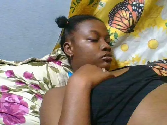 Live sex webcam photo for Labella204 #292399440