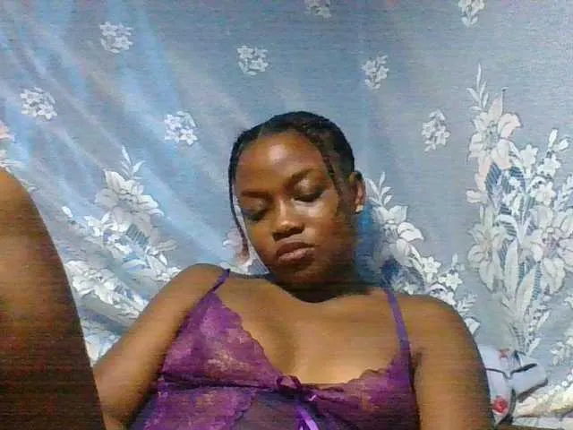 Live sex webcam photo for Labella204 #292816246