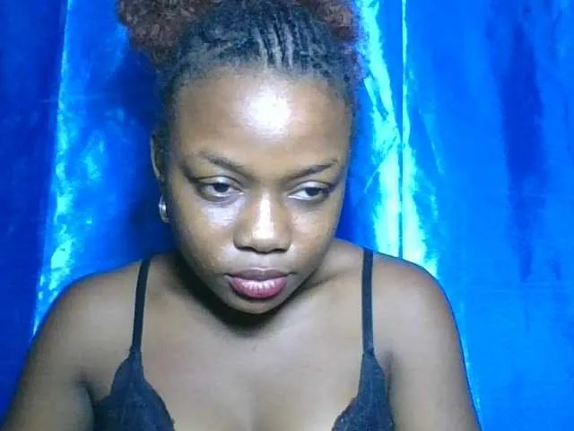 Live sex webcam photo for Labella204 #293367422