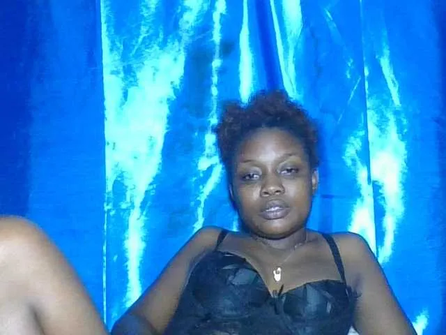 Live sex webcam photo for Labella204 #293422061