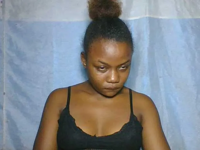 Live sex webcam photo for Labella204 #293609433