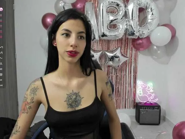 Live sex webcam photo for Labrikaa #290534526