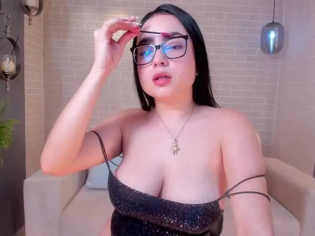 Live sex webcam photo for LaceyHoward #276764934