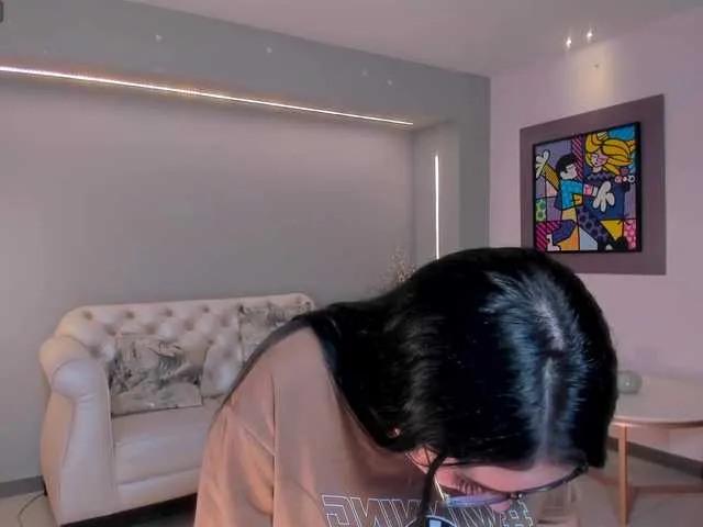 Live sex webcam photo for LaceyHoward #276904493