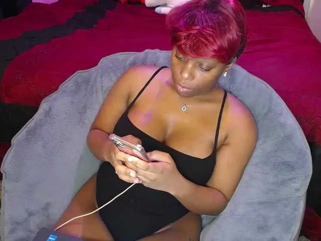 Live sex webcam photo for LacyPink #277114554