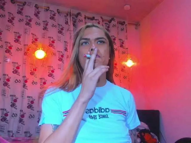 Live sex webcam photo for Laddy-D #273600201