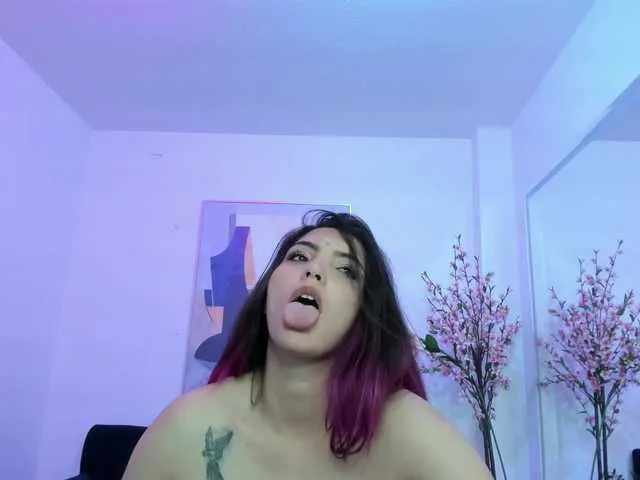 Live sex webcam photo for Laddy-boobs #290362321