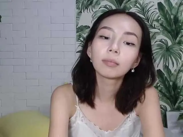 Live sex webcam photo for LaddyLuckk #276225076