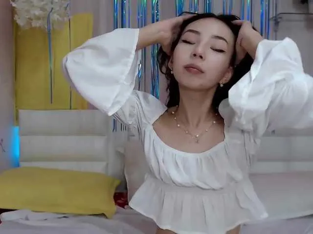 Live sex webcam photo for LaddyLuckk #276316043