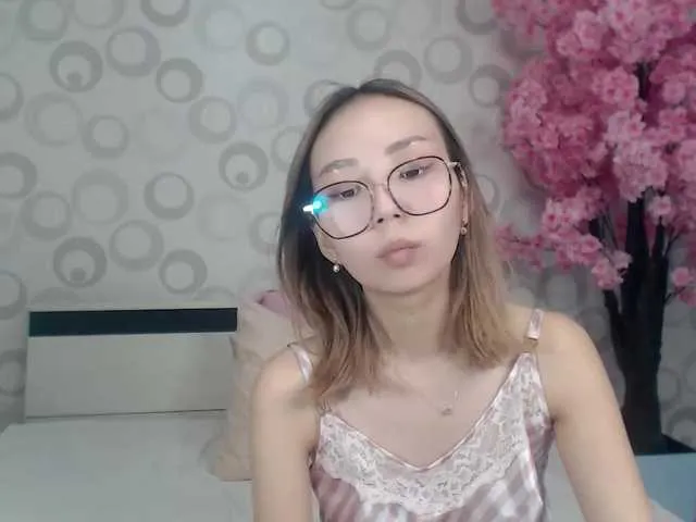 Live sex webcam photo for LaddyLuckk #276525936