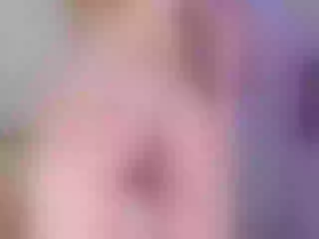 Live sex webcam photo for LaddyLuckk #277144543