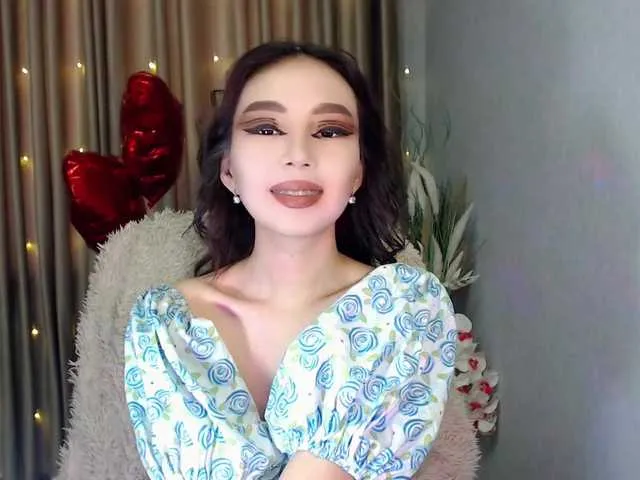 Live sex webcam photo for LaddyLuckk #277338257