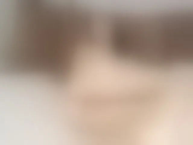 Live sex webcam photo for LaddyLuckk #277507618