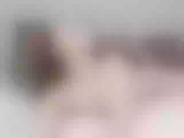Live sex webcam photo for LaddyLuckk #277567629