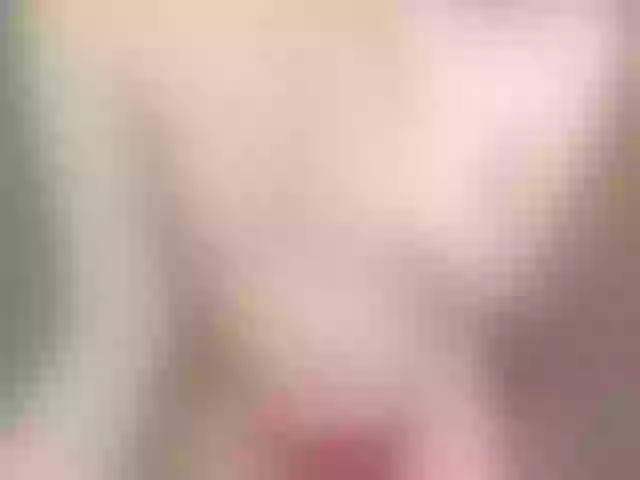 Live sex webcam photo for LaddyLuckk #277931957