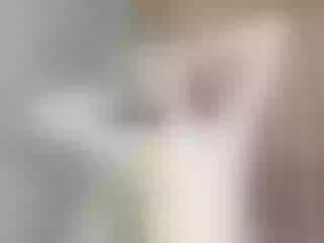 Live sex webcam photo for LaddyLuckk #277956808