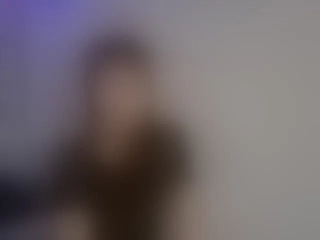 Live sex webcam photo for Lady-Caroline #292747496