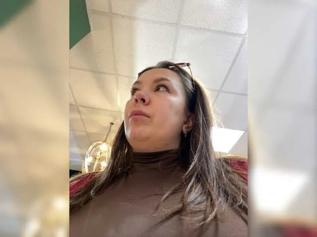 Live sex webcam photo for Lady-L #276064239