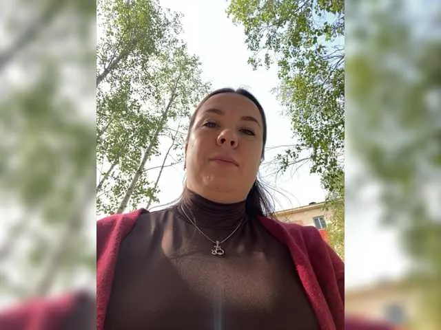 Live sex webcam photo for Lady-L #276071557