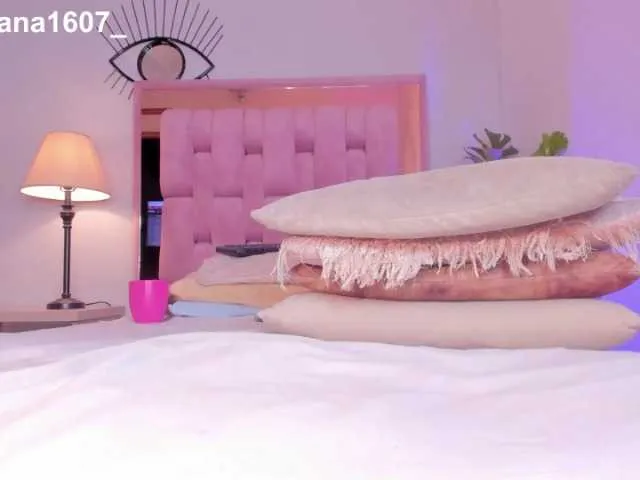 Live sex webcam photo for Lady-Voluptuous #291101337